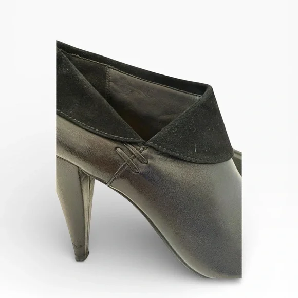 Coach Black Leather Ankle Bootie Heels Size 8.5B - Picture 9 of 16